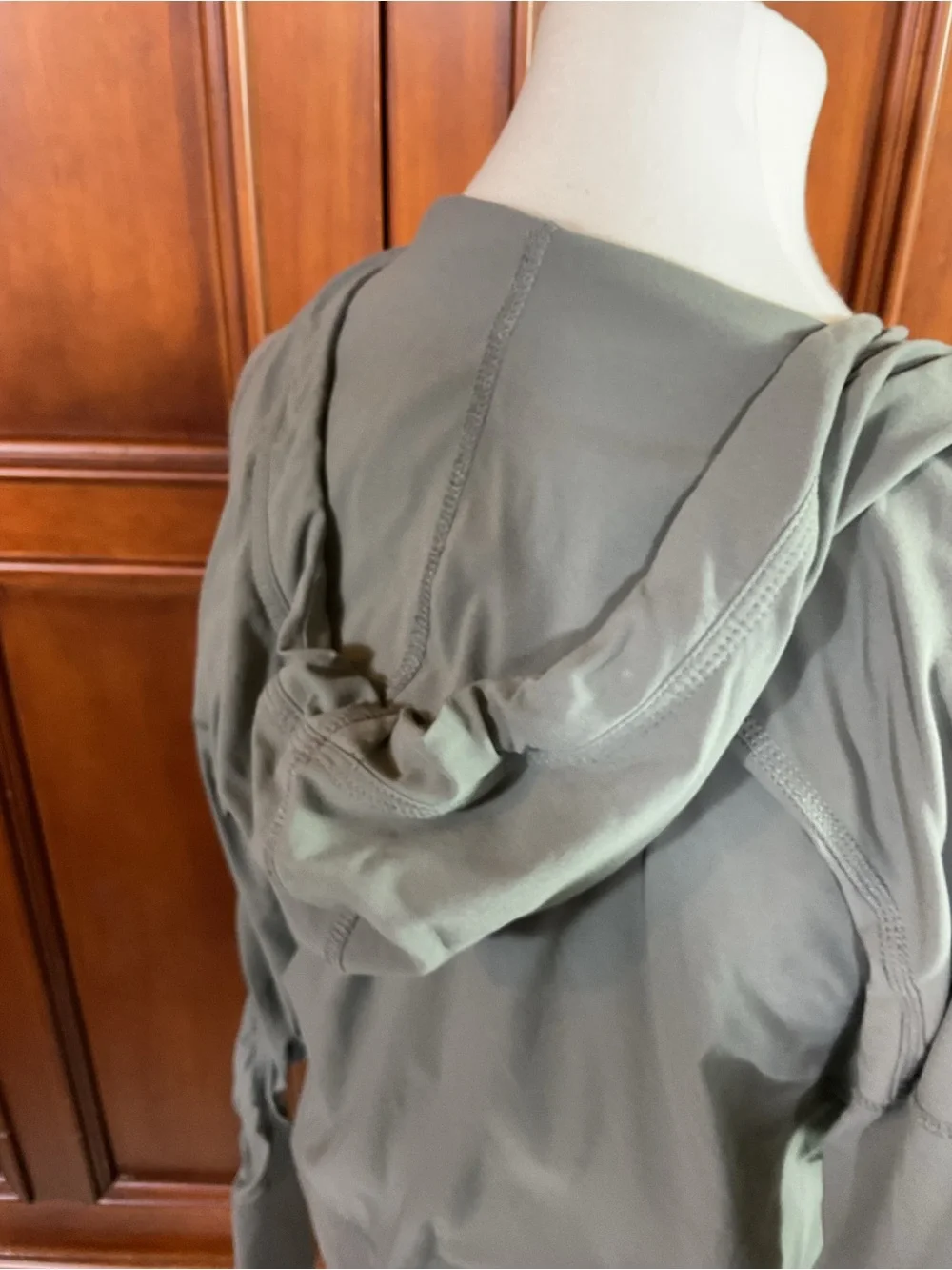Lucy Athleisure Women’s Workout Jacket Size XS Gray And Green Lknw Full Zip Vers